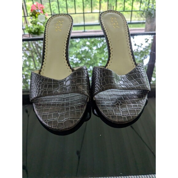 BCBG Paris Shoe Women's Sz 9.5/39.5 Brown Crocodile Pattern Wood Woven Wedge - Picture 3 of 12